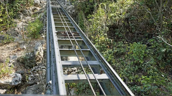 Cable Car camino a Phra Nakhon Khiri montañas, Phetchaburi Tailandia — Foto de Stock