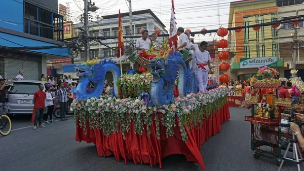 Хуа Хин, Таиланд, около февраля 2019 года - местные жители празднуют китайский новый год — стоковое фото