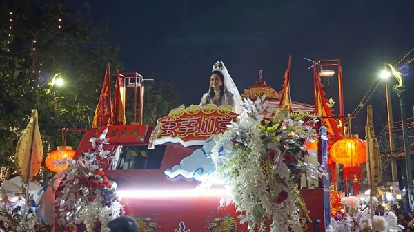 Phetchaburi, Thailandia, circa marzo 2019- gente del posto che celebra il festival phetchaburi — Foto Stock