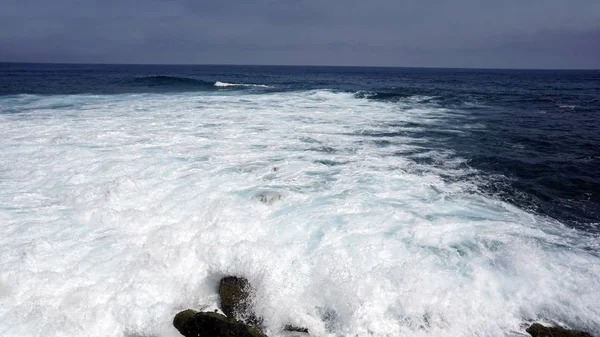 Côte atlantique sauvage de puerto de la cruz — Photo