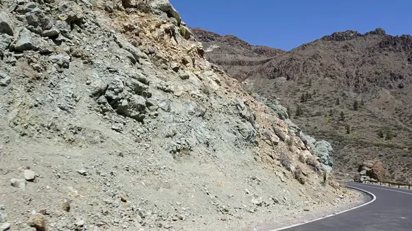 Enormes formações rochosas no parque teide — Fotografia de Stock