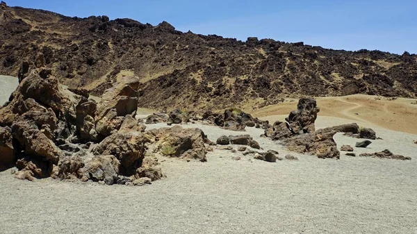 Raue Vulkanlandschaft am Teide-Vulkan — Stockfoto