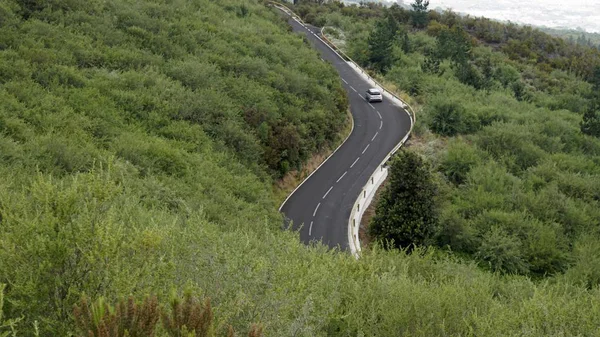 Curvy serpentine roads on teide volcano — Stock Photo, Image