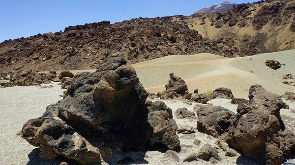 テイデ火山の荒い火山の土地 — ストック写真