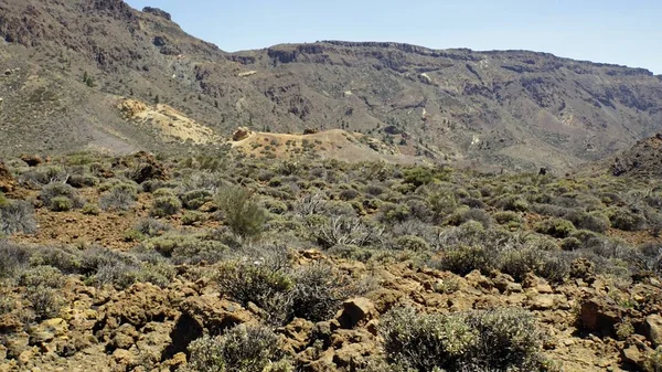 Landscpae vulcânico áspero no vulcão teide — Fotografia de Stock