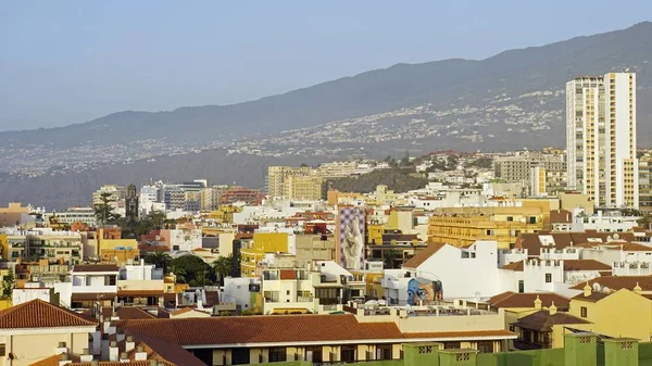 Roundview sobre puerto de la cruz — Foto de Stock