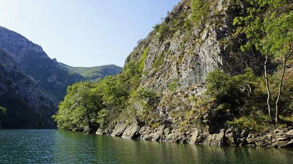 Färgglada matka canyon i norra makedonien — Stockfoto