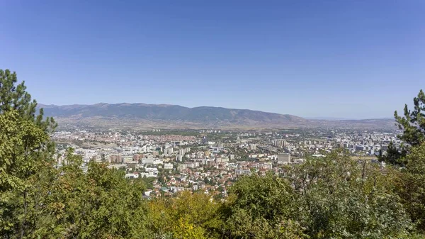 Scenic view over macedonians capital ol skopje — стоковое фото