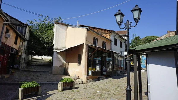 Cidade velha famosa de skopje em macedonia — Fotografia de Stock