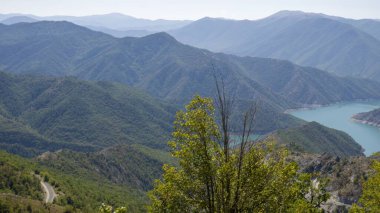 Kuzey Macaristan 'daki güzel Kozjak Gölü