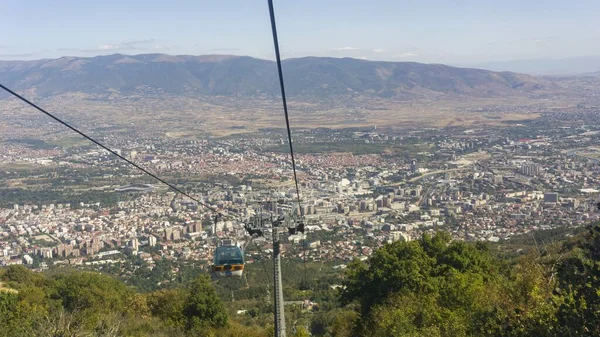 Teleférico em macedonial capitol skopje — Fotografia de Stock