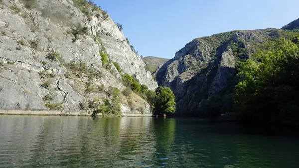 Färgglada matka canyon i norra makedonien — Stockfoto