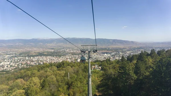 Τελεφερίκ στην μακεδονική πρωτεύουσα skopje — Φωτογραφία Αρχείου