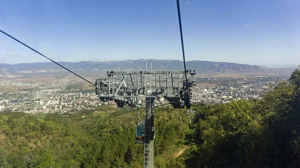 Τελεφερίκ στην μακεδονική πρωτεύουσα skopje — Φωτογραφία Αρχείου