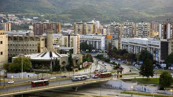 Вид на Скопье с крепости — стоковое фото