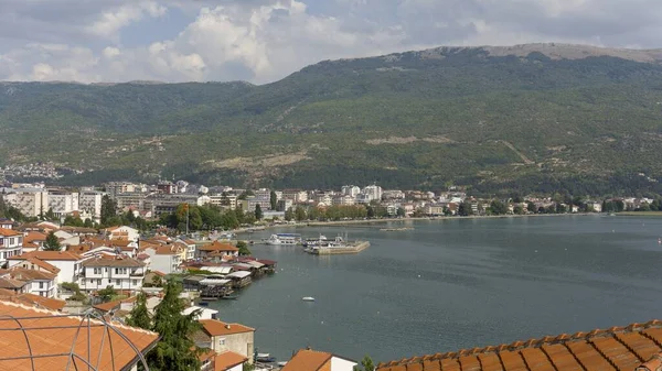 Ohrid Village e Ohrid Lake no norte da Macedônia — Fotografia de Stock