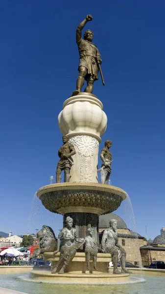 Monuments de la capitale macédonienne skopje — Photo