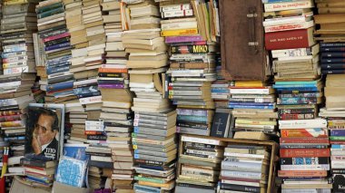 Üsküp, Makedonya, Eylül 2019: Eski Kitap Dükkanı