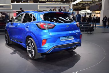Frankfurt, Almanya, Eylül 09-2019: Ford Puma Ecoboost Hybrid Iaa 2019