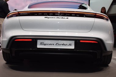 Frankfurt, Almanya, 10 Eylül 2019: Porsche Taycan Turbo S Iaa 2019