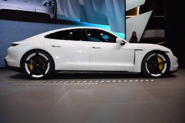 Frankfurt, Almanya, 10 Eylül 2019: Porsche Taycan Turbo S Iaa 2019