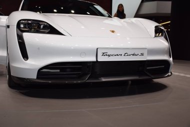 Frankfurt, Almanya, 10 Eylül 2019: Porsche Taycan Turbo S Iaa 2019