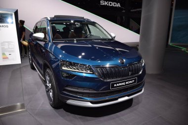 Frankfurt, Almanya, 10 Eylül 2019: Skoda Karoq Scout 4x4 Iaa 2019