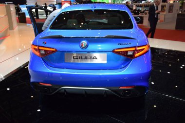 Cenevre, İsviçre - 04 Mart 2019: Alfa Romeo Giulia Cenevre Uluslararası Otomobil Fuarı 2019