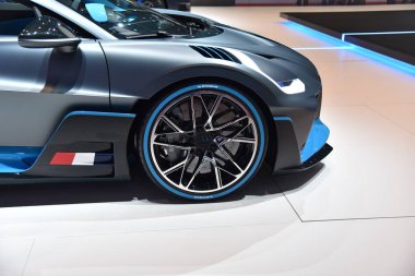 Cenevre, İsviçre - 04 Mart 2019: Bugatti Divo - Cenevre Uluslararası Otomobil Fuarı 2019