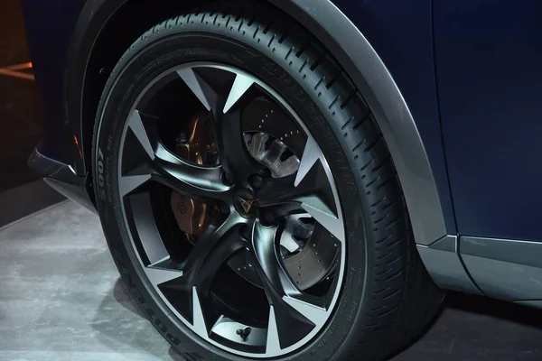 Cenevre, İsviçre - 05 Mart 2019: Cupra Formentor Concept - Cenevre Uluslararası Otomobil Fuarı 2019