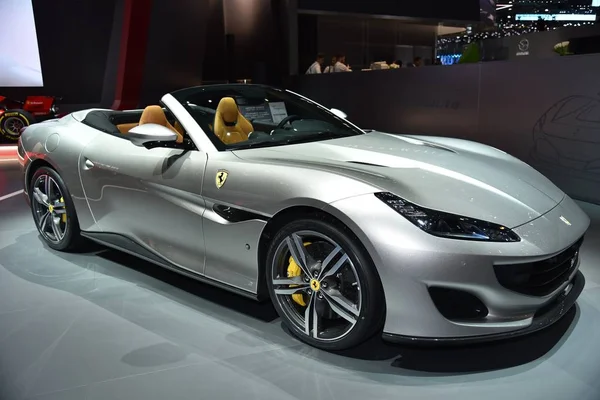 Ginebra, Suiza - 05 de marzo de 2019: Ferrari Portofino Cabrio - Salón Internacional del Automóvil de Ginebra 2019 — Foto de Stock