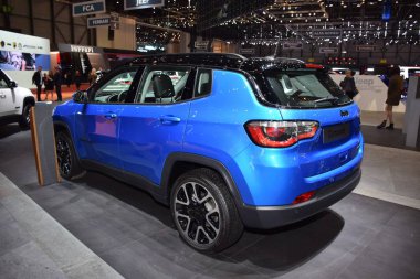 Cenevre, İsviçre - 04 Mart 2019: Jeep Compass - Cenevre Uluslararası Otomobil Fuarı 2019