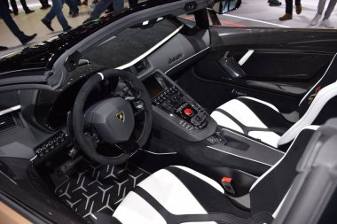 Cenevre, İsviçre - 4 Mart 2019: Lamborghini Aventador Svj Roadster - Cenevre Uluslararası Otomobil Fuarı 2019