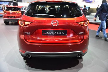Cenevre, İsviçre - Mart 06, 2019: Mazda Cx-5 - Cenevre Uluslararası Otomobil Fuarı 2019