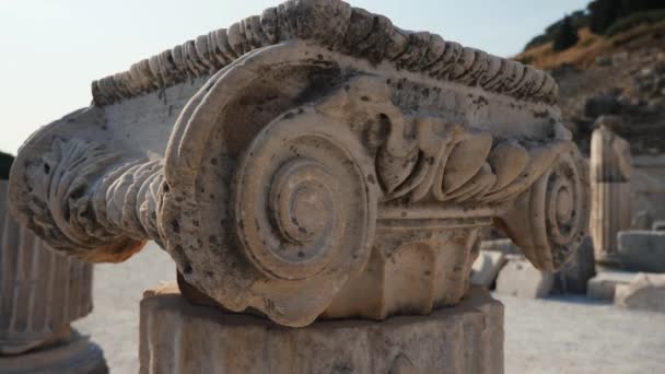 Romeinse Rijkszuil Met Details Prachtige Sculpturen — Stockvideo