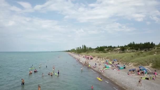 Huronsjön, strand och vatten. Flygfoto. 4k. — Stockvideo