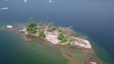 Uçan uçak yukarıda Gürcü bay Huron Gölü ile