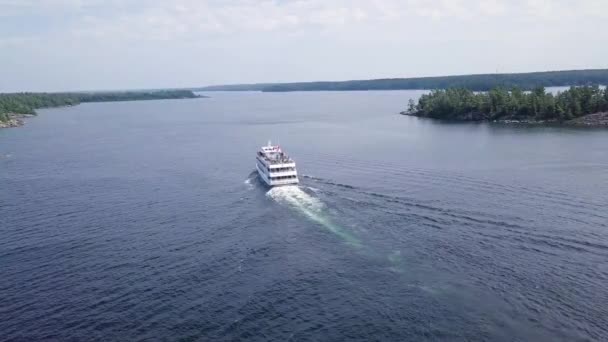 Parry Sound, Ontario. Island Queen kryssning — Stockvideo