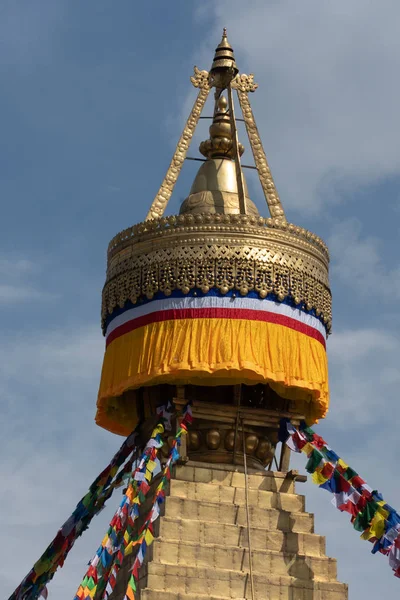 Nepal, Katmandu. Dua bayrakları ile Boudhanath stupa