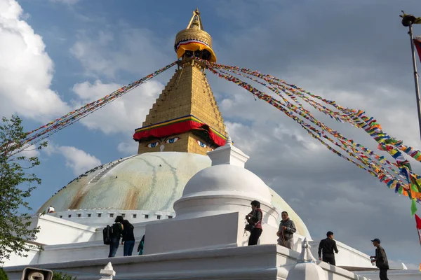 Nepal, Katmandu. Dua bayrakları ile Boudhanath stupa
