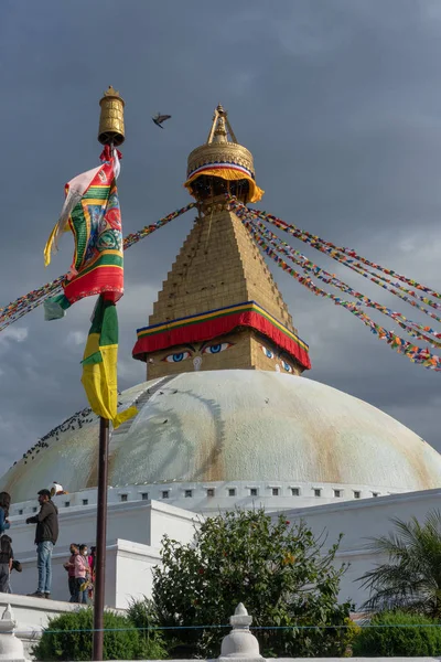 Nepal, Katmandu. Dua bayrakları ile Boudhanath stupa