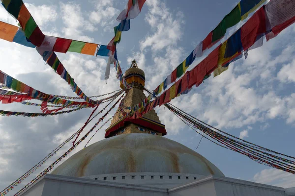 Nepal, Katmandu. Dua bayrakları ile Boudhanath stupa