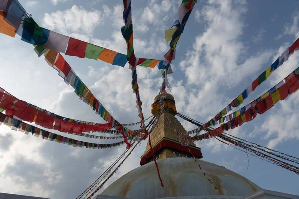 Nepal, Katmandu. Dua bayrakları ile Boudhanath stupa
