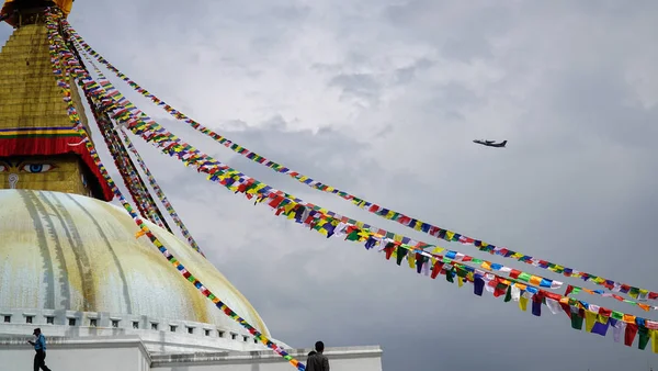 Nepal, Katmandu. Dua bayrakları ile Boudhanath stupa