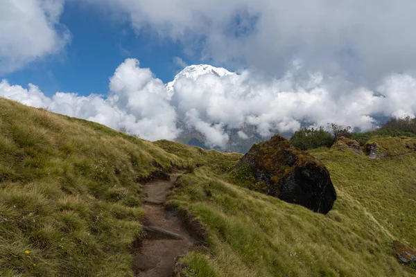 Nepal, Annapurna. Mardi Himal trek.