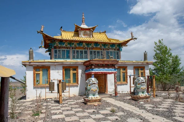 Moğolistan'daki Shankh Manastırı tapınağı
