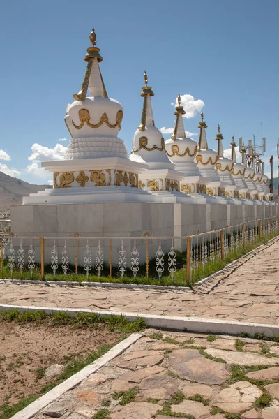 Moğolistan'daki Shankh Manastırı tapınağı