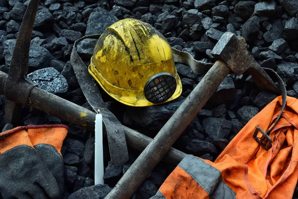 Candle Miner Belongings Helmet Gloves Pickaxe Vest Belt Fatal Accident — Stock Photo, Image