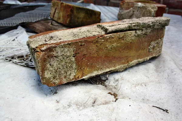 Oude Bakstenen Puin Uit Sloop Van Het Huis — Stockfoto