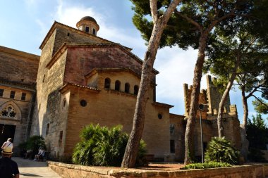 Alcudia'da bir görünüm Kilisesi Sant Jaume, Mallorca adası, İspanya